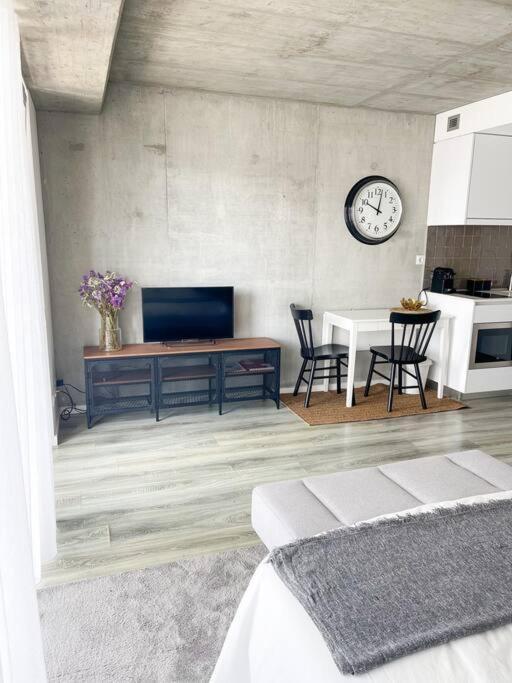 * Blanc Studio Aveiro * Екстер'єр фото